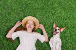 How to Make a Safe and Natural Weed Killer for pets and kids