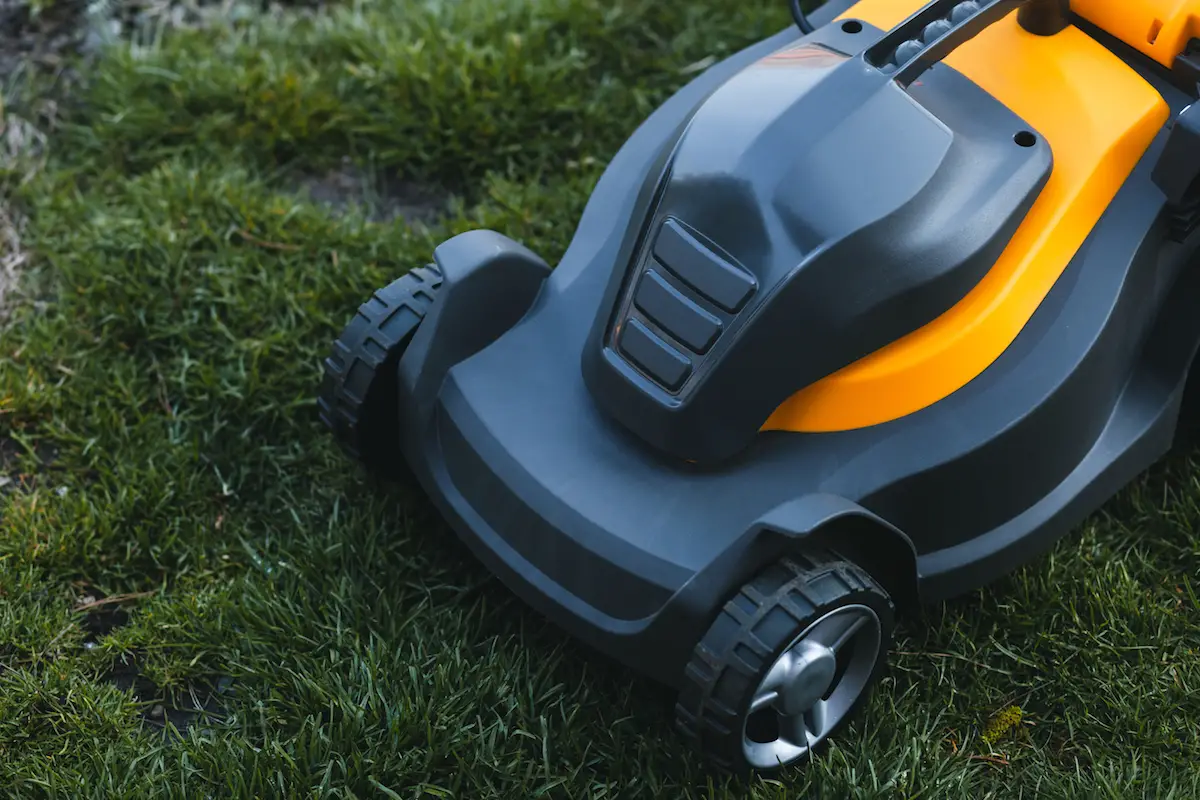 Top 5 Cordless Electric Lawn Mowers